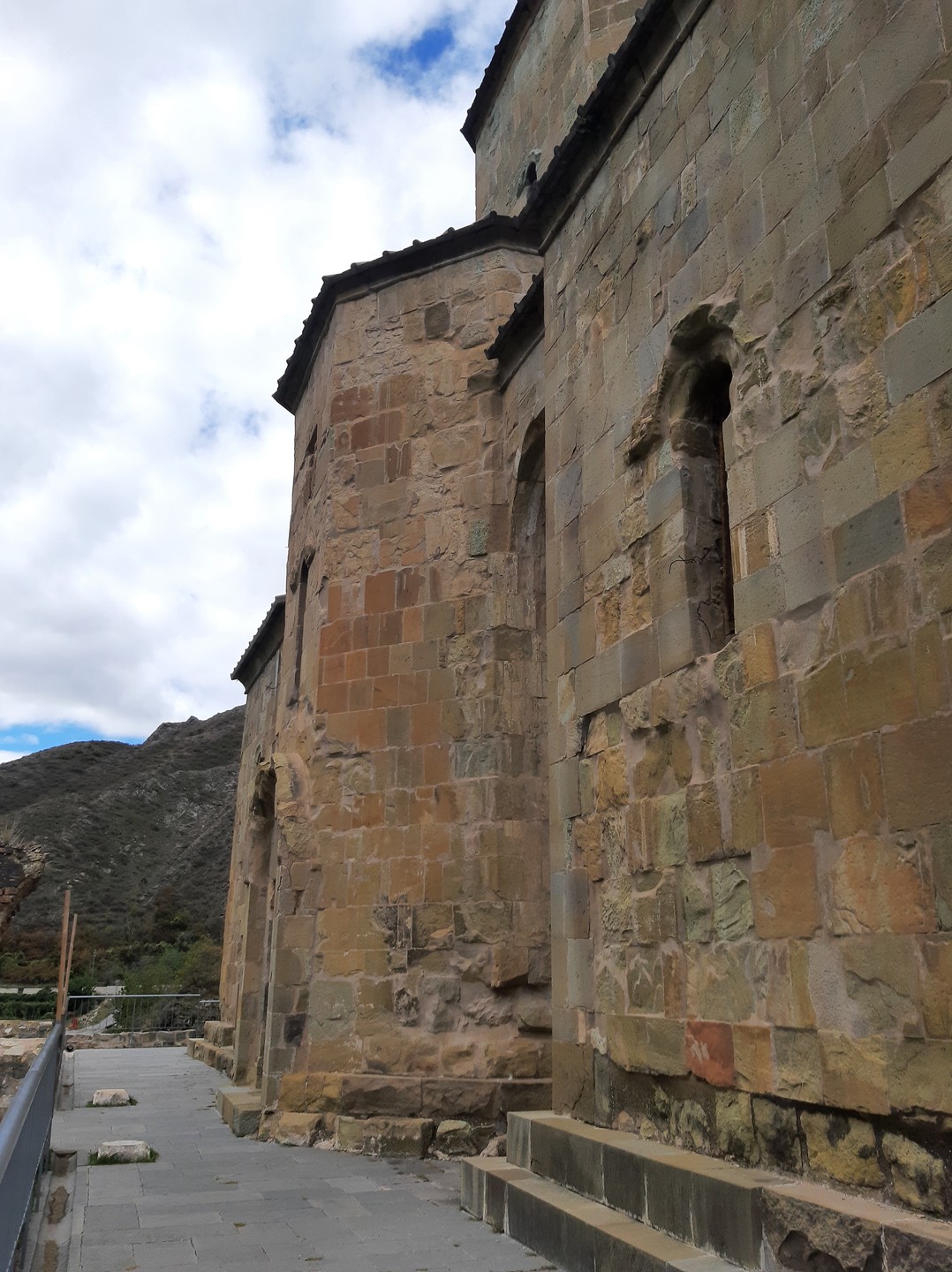 Гори и Уплисцихе. История в камнях (Анжелика)