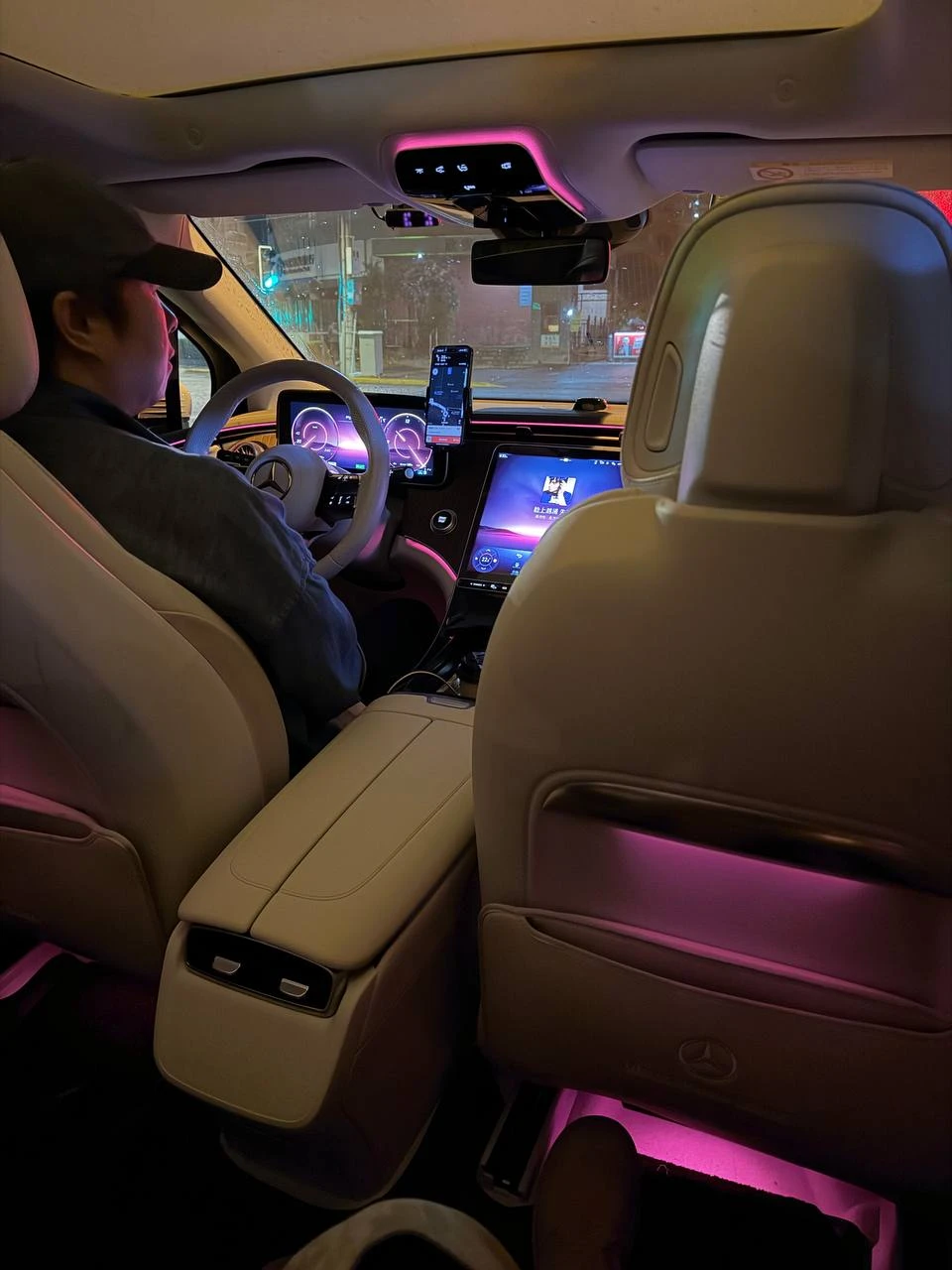 Полностью оправдали наши ожидания от экскурсии. Большое спасибо Лизе за помощь во всех вопросах, за дополнительный