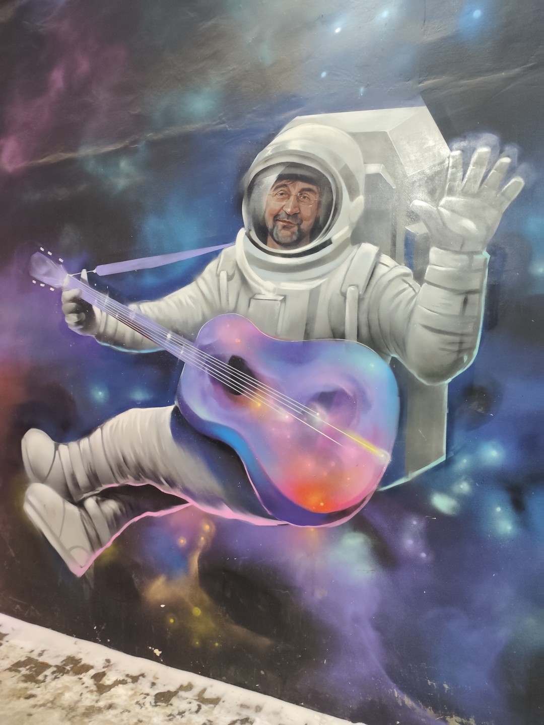 Рушана провела для нас лёгкую, непринуждённую экскурсию, которая помогла нам познакомится с знаковыми местами в городе