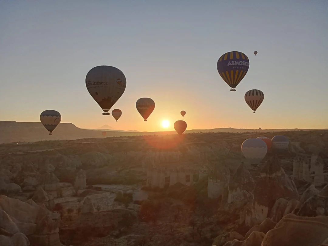Это было потрясающе! Буквально вчера вернулись из поездки в Каппадокию, впечатления боле-менее уложились в общую картину