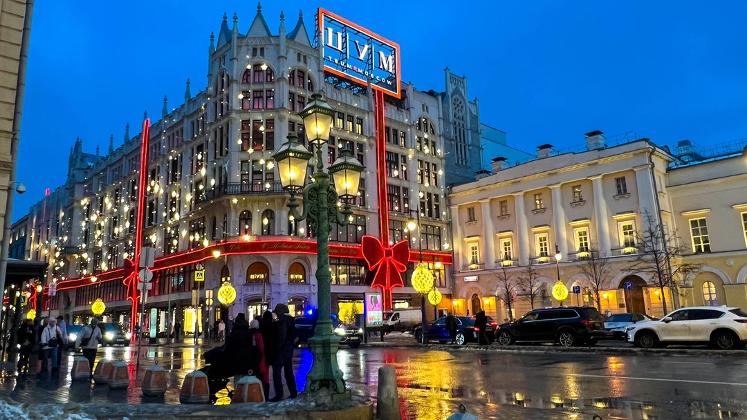 Экскурсия очень познавательная и в то же время погружает в чудесную предпраздничную новогоднюю атмосферу🎄