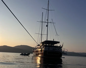 Бухта Гемилер, закат на острове