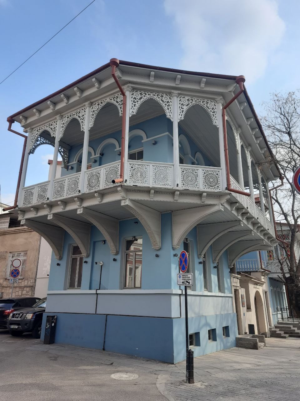 На экскурсии с Леваном понравились атмосфера, выбор маршрута, подача материала, ответы на вопросы - было очень