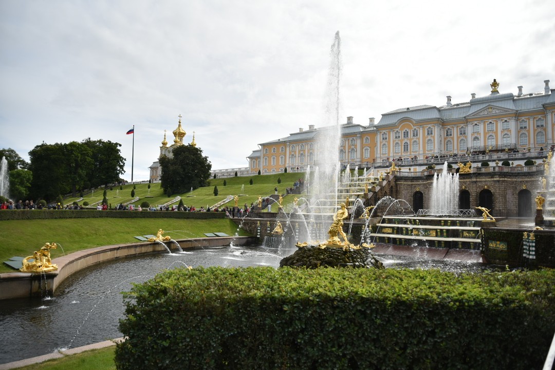 Полчаса - и в Петергофе!