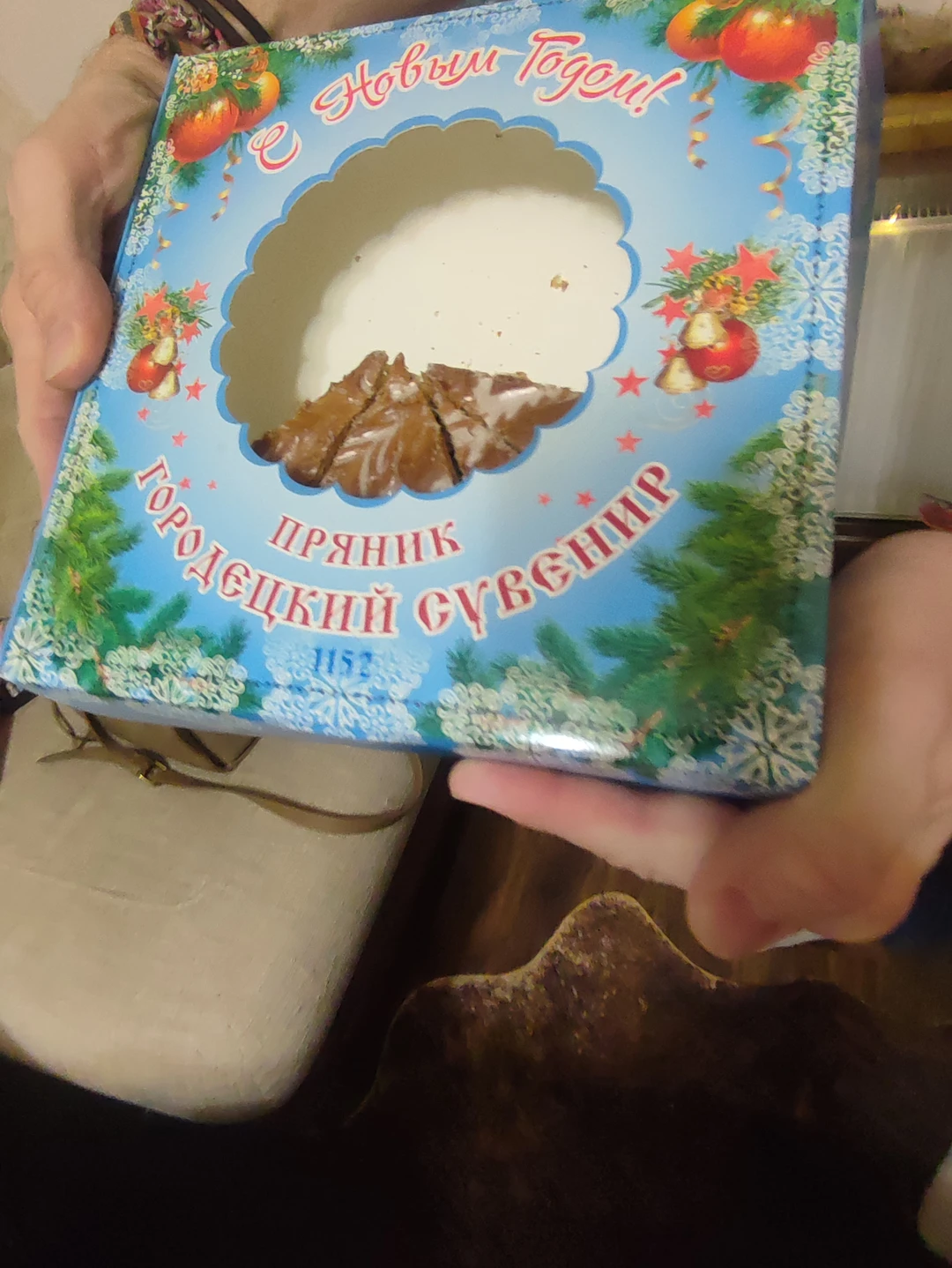 Нам посчастливилось побывать на мастер-классе по живописи у Ирины. И это был не просто мастер -