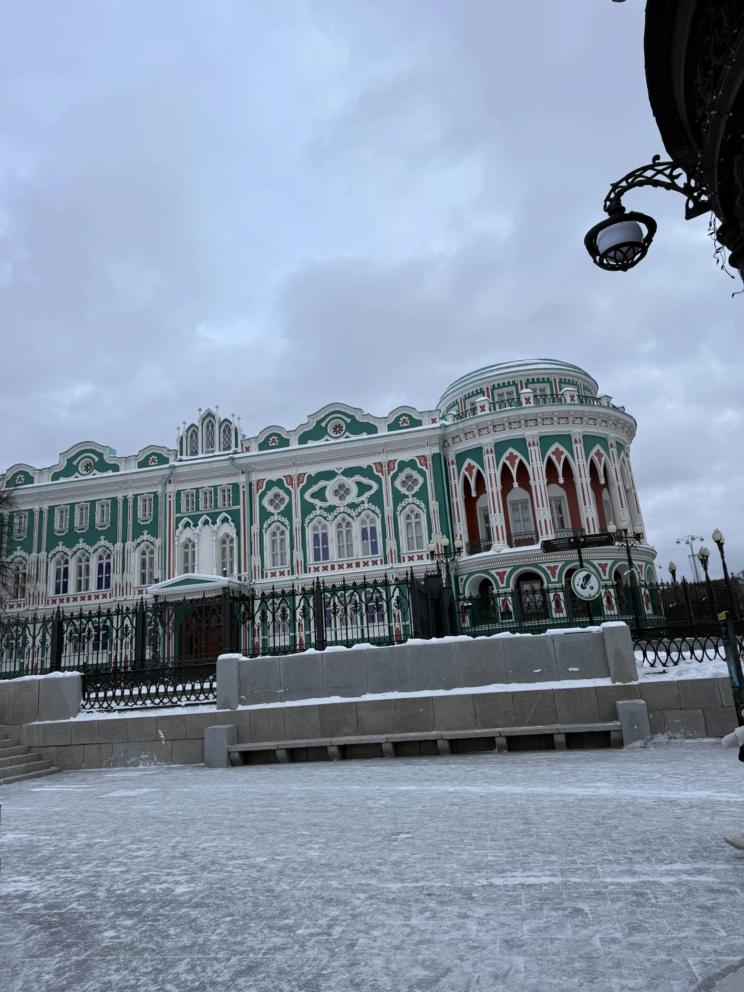 Поставила отлично, потому что в целом содержание и маршрут хорошие! Но прям не хватало все-таки прям