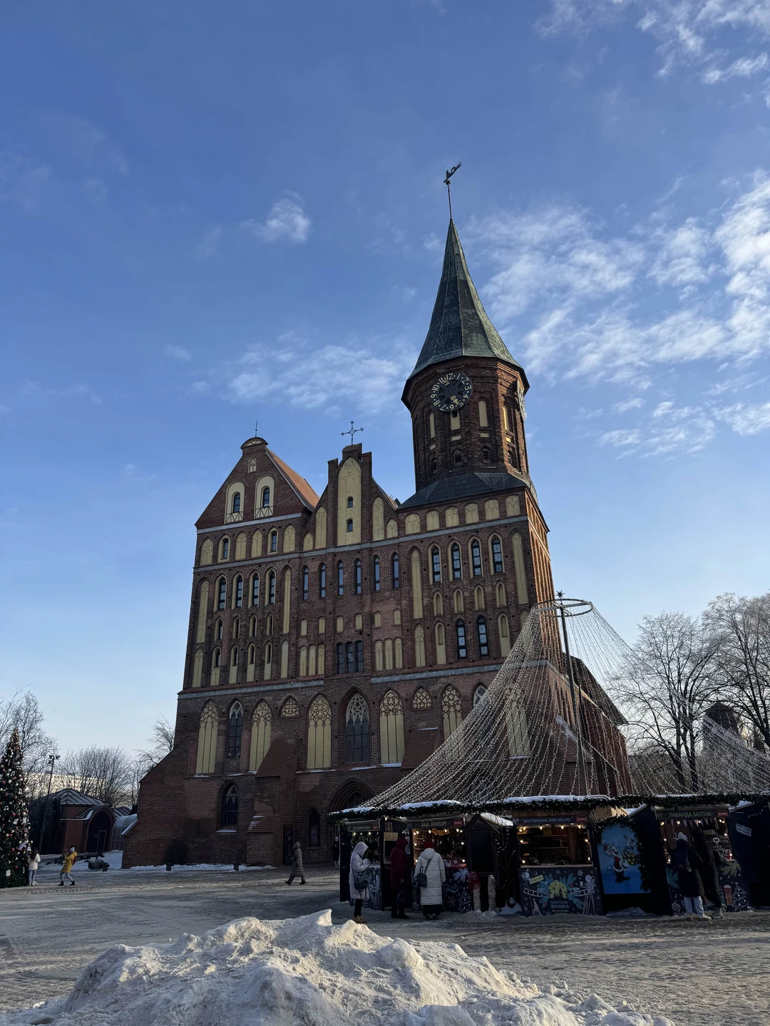 Нам очень понравилось как Диана все организовала. Целый день пролетел быстро и интересно. Мы посетили все