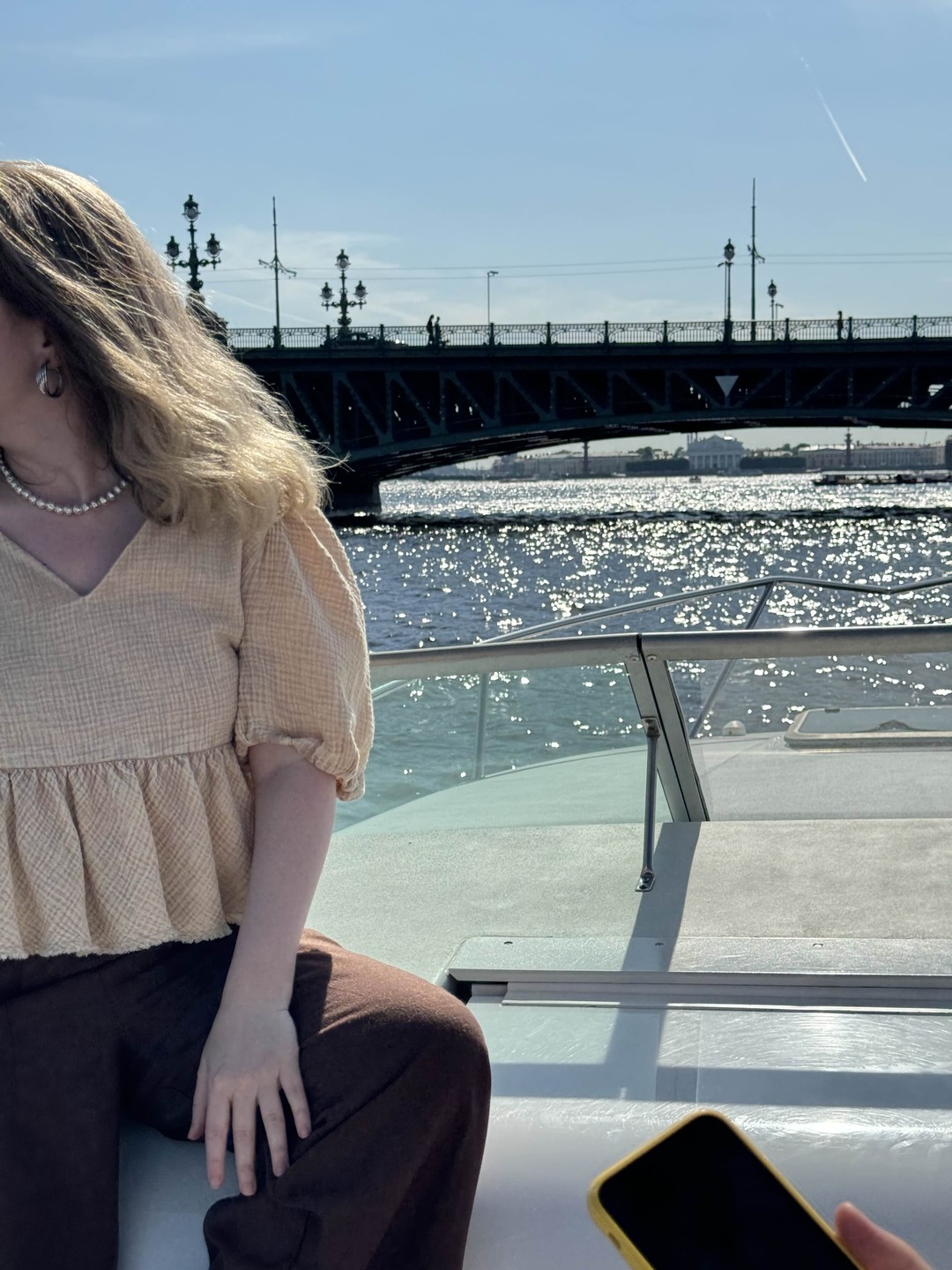 Мне очень понравилась прогулка 🛥️Летний город, красивущая Нева, комфортабельный катер и вежливый капитан - это бинго!