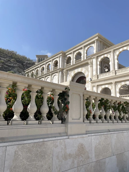 Очень продуманная экскурсия, учли все пожелания. Гид Шоха знает много интересных фактов об истории страны, быстро