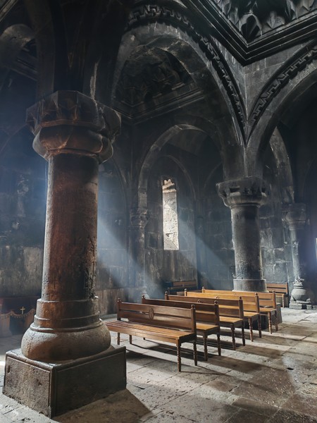 Каменная симфония Гарни, скальный Гегард и обед на озере Севан (Анна)