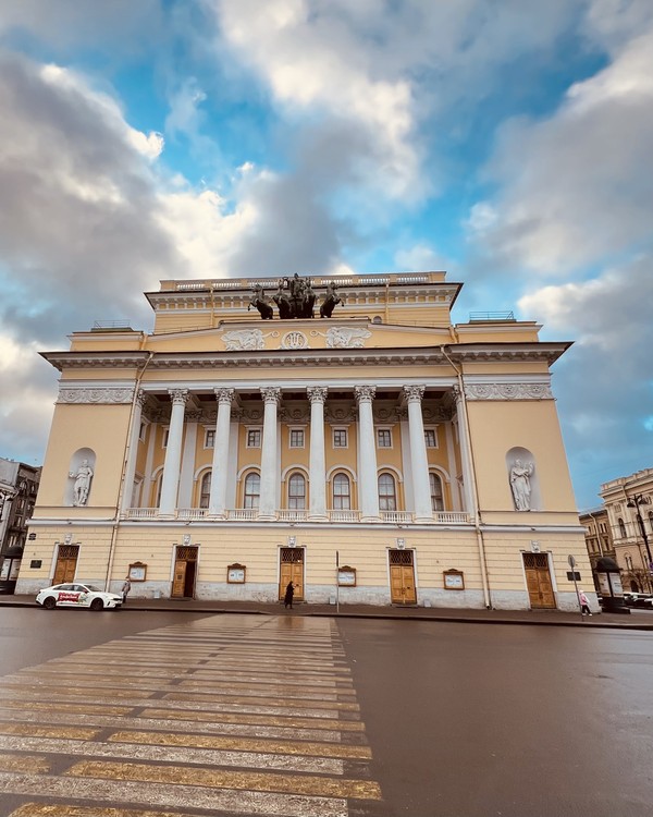 Всемогущий Невский проспект