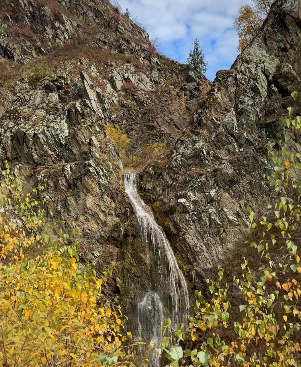 Прекрасный тур, действительно жемчужный. Юрий показал лучшие виды по одной из самых живописных дорог России. На
