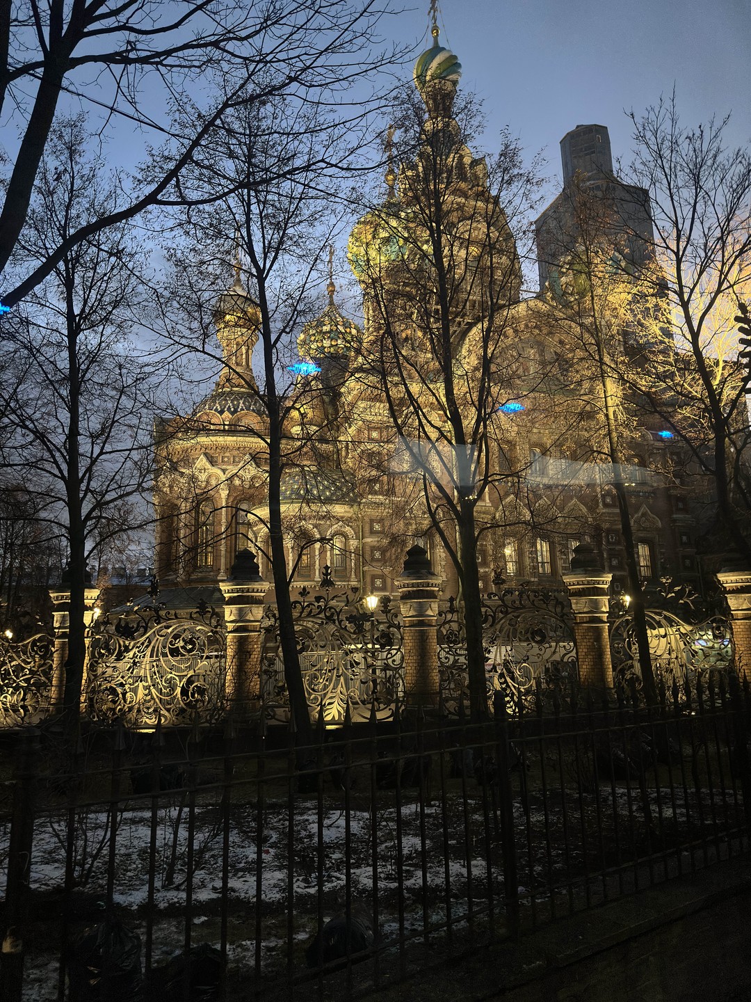 Все понравилось, если едете в ноябре, обязательно возьмите головной убор и перчатки)