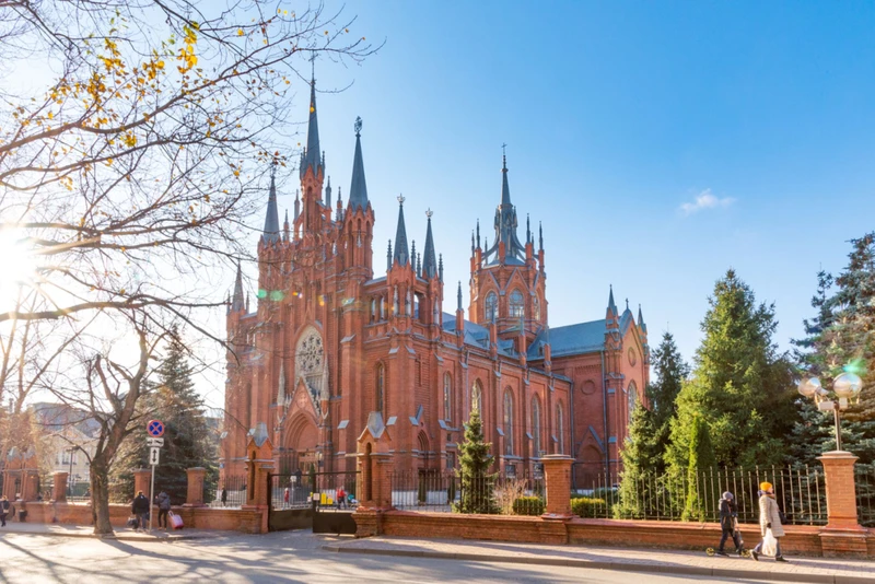 Москва готическая: соборы, замки и усадьба Михалково