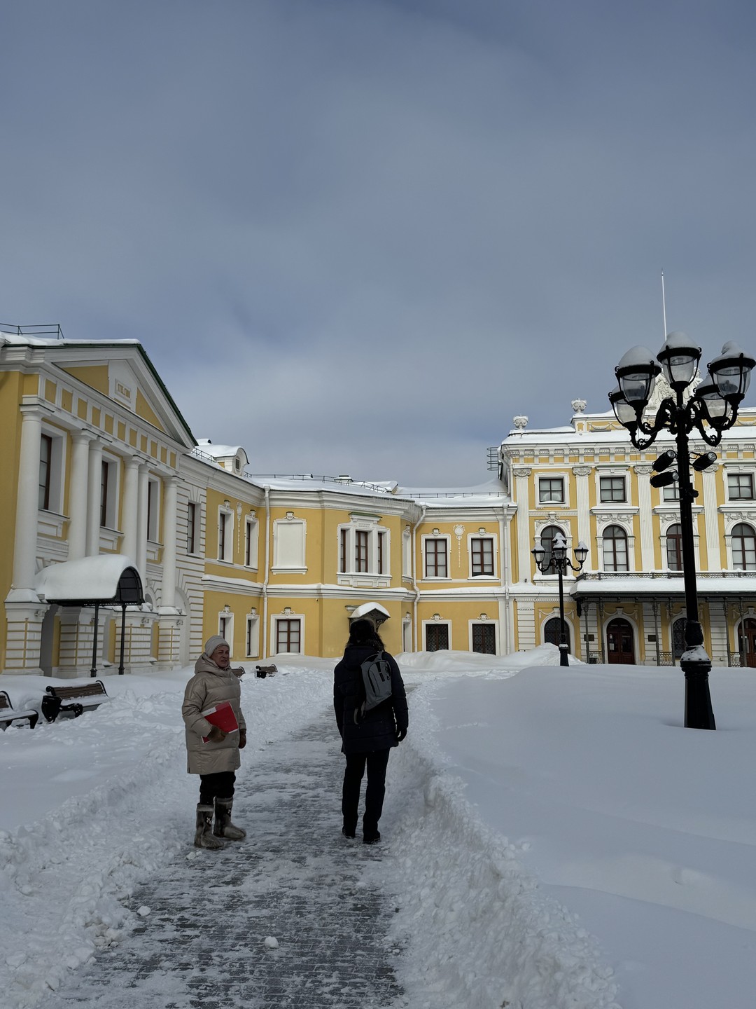 Экскурсия прошла на одном дыхании! Ирина увлеченный и знающий человек, отличный рассказчик! Погрузила нас в историю