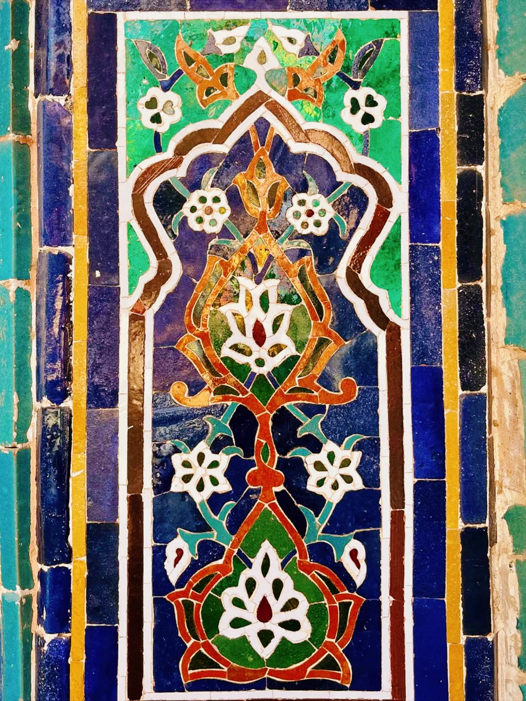 Отличная экскурсия и замечательный гид. Парвиз — профессионал, который интересно и понятно рассказывает, вовлекает в диалог