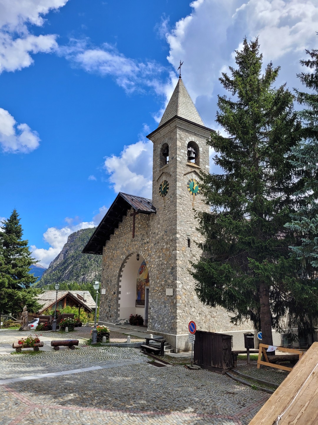 Запоздалый отзыв, но тем теплее воспоминания. Ирина, спасибо Вам большое, мы очень благодарны! Это одна из