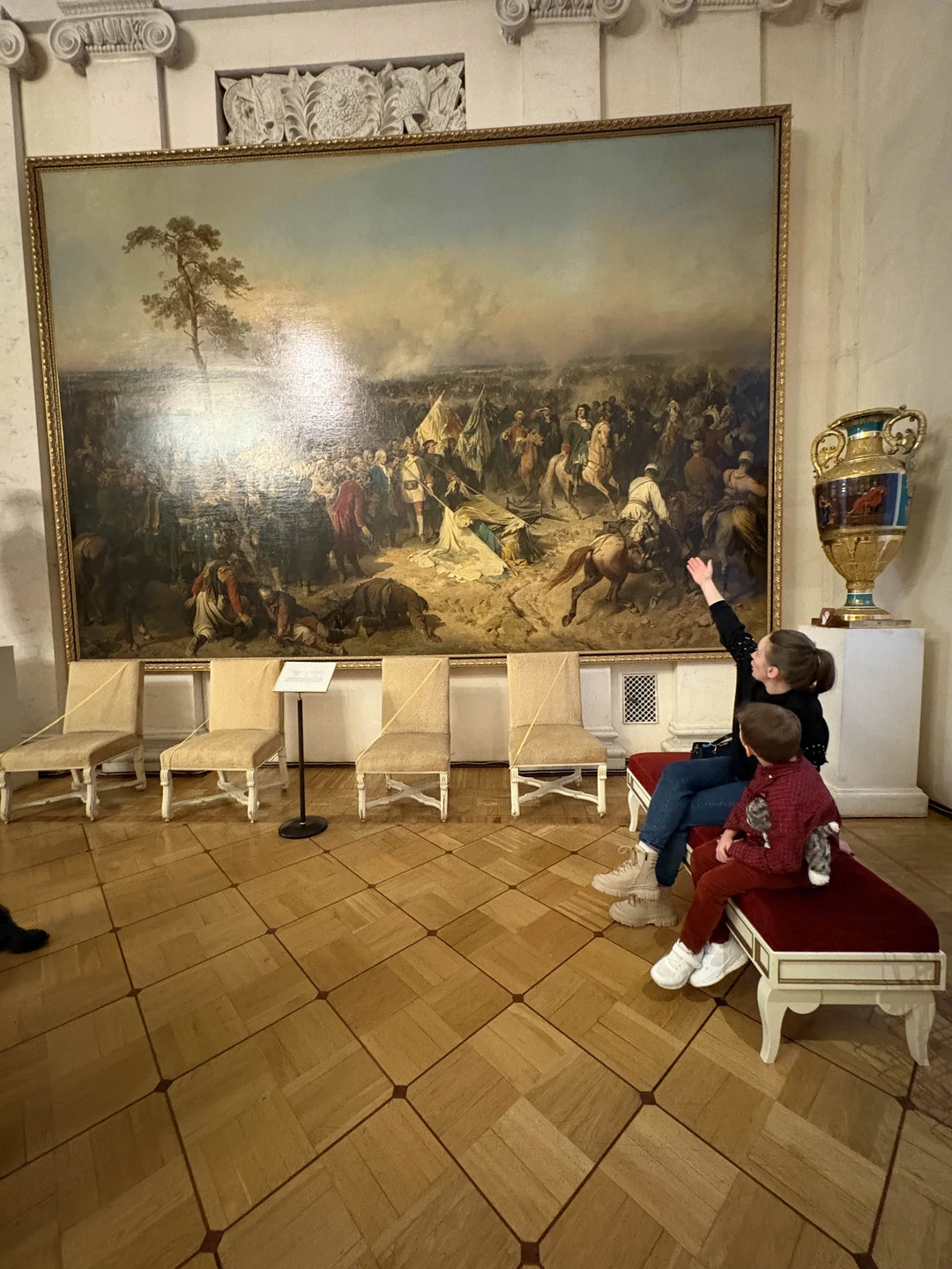 Спасибо Дарье за увлекательную прогулку по Эрмитажу. Мой 6-летка был увлечен рассказом о зверях в Эрмитаже