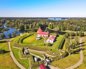 Крепость Корела, кирха Яккимаа, чайные мастер-класс и дегстация, водопад Ахвенкоски и парк «Рускеала»