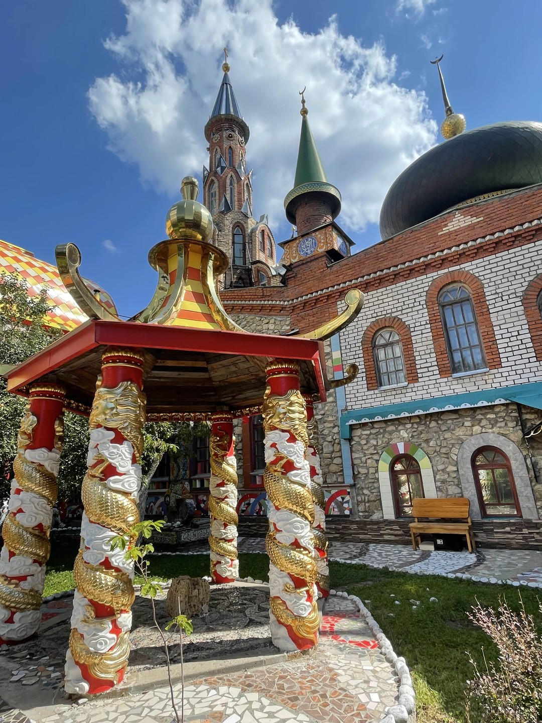 Культовые места Казани: Вселенский храм, Раифа и Свияжск (Юлиана)