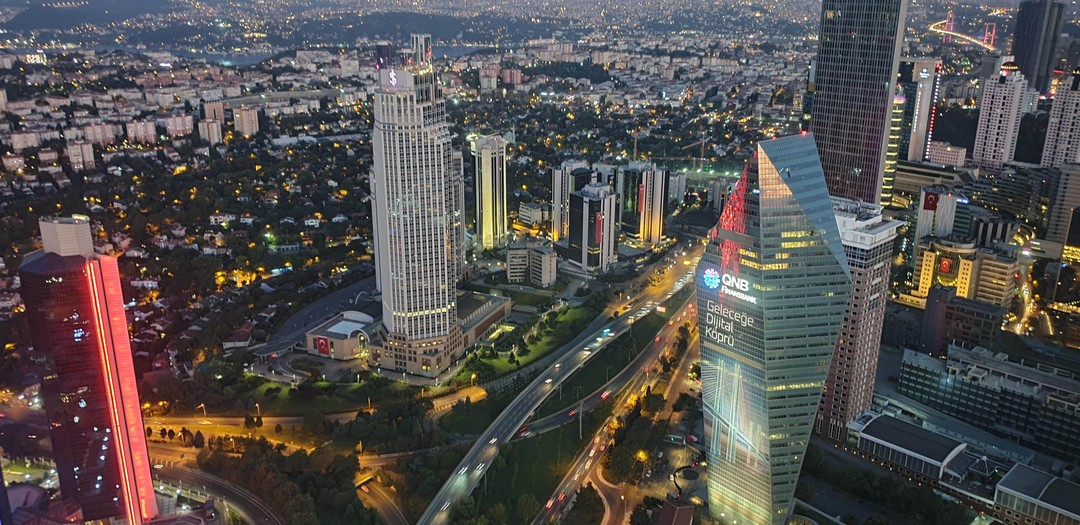 Хочу поделиться впечатлениями о сегодняшнем дне, проведённом в Стамбуле.