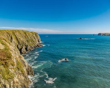 Бухта Дмитрова, свободное время и активность на выбор