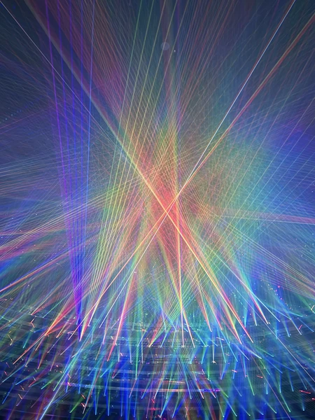 Сопровождал нас гид - Джованни. Встретил в отеле, возил на комфортном авто по всем локациям, рассказал