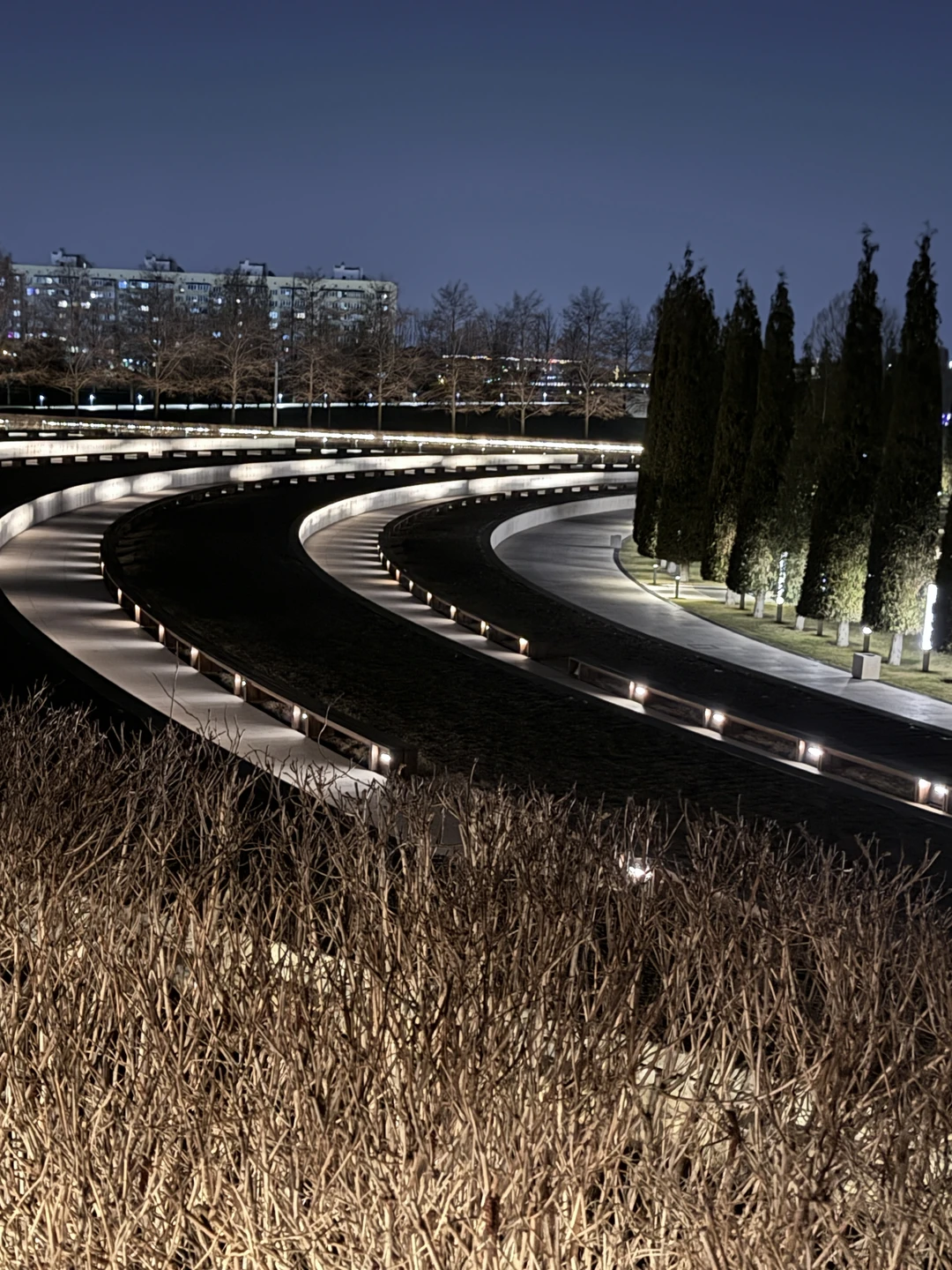 Огромная благодарность Юрию за экскурсию по вечернему Краснодару и парку Галицкого. Очень остались довольны, с отличным