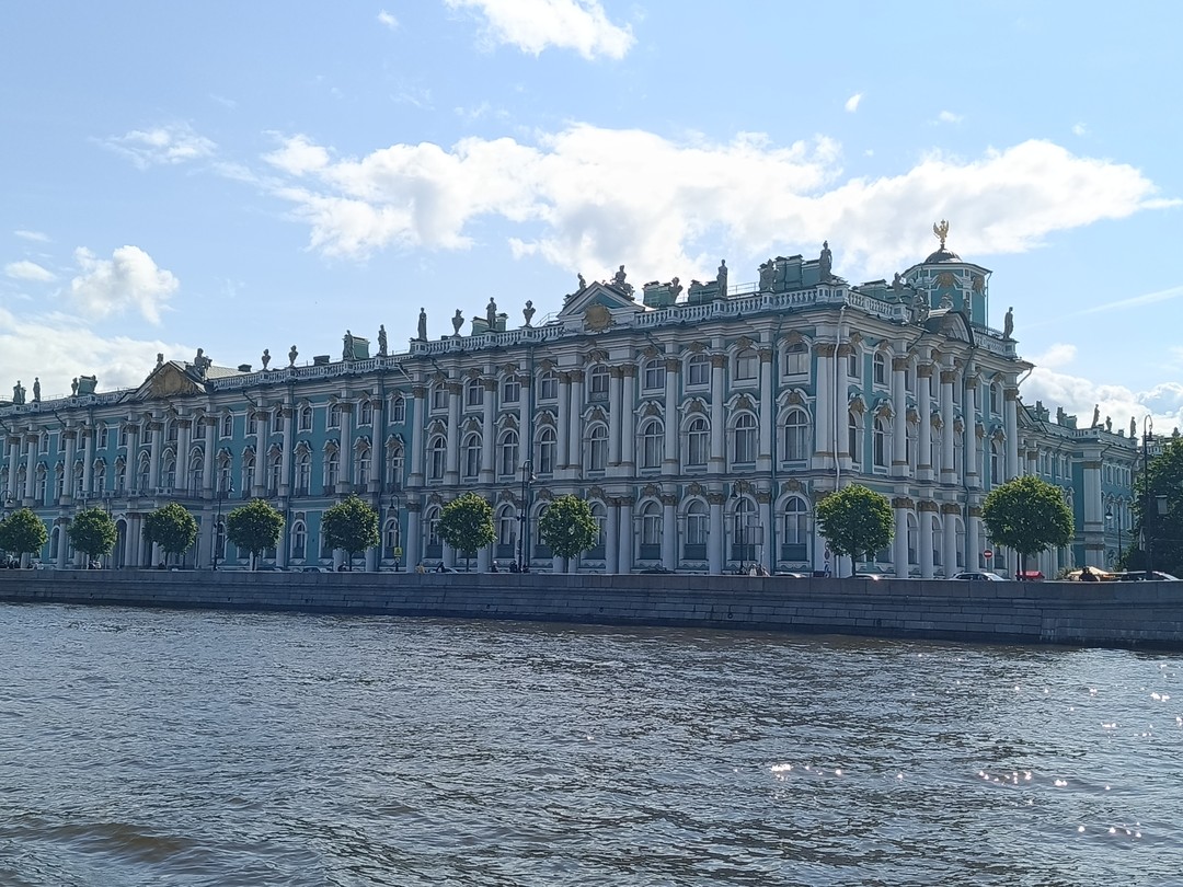 Прогулка на теплоходе «Каналы Северной столицы» (Чалая)