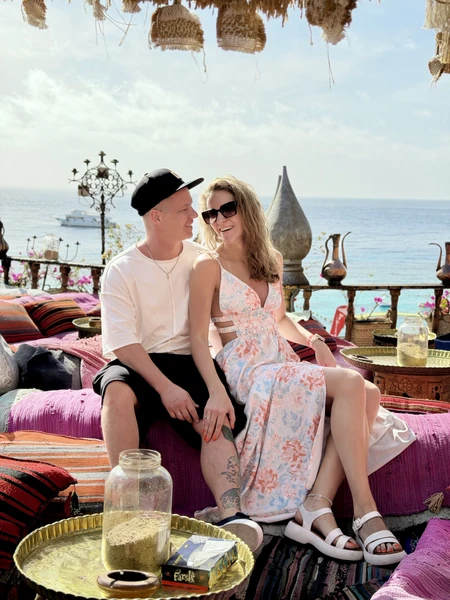 Хочу выразить огромную благодарность за прекрасную прогулку! Экскурсия была просто замечательной, мы узнали массу интересного о