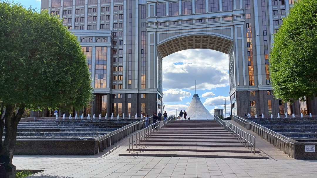 Отличная, комфортная экскурсия на автомобиле. Экскурсия была чуть больше двух часов, но довольно содержательной. Мы многое