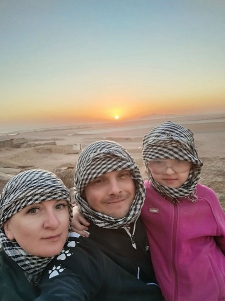 спасибо большое. всё очень-очень понравилось) покатались на квадриках и на верблюдах, встретили рассвет и попили чаю