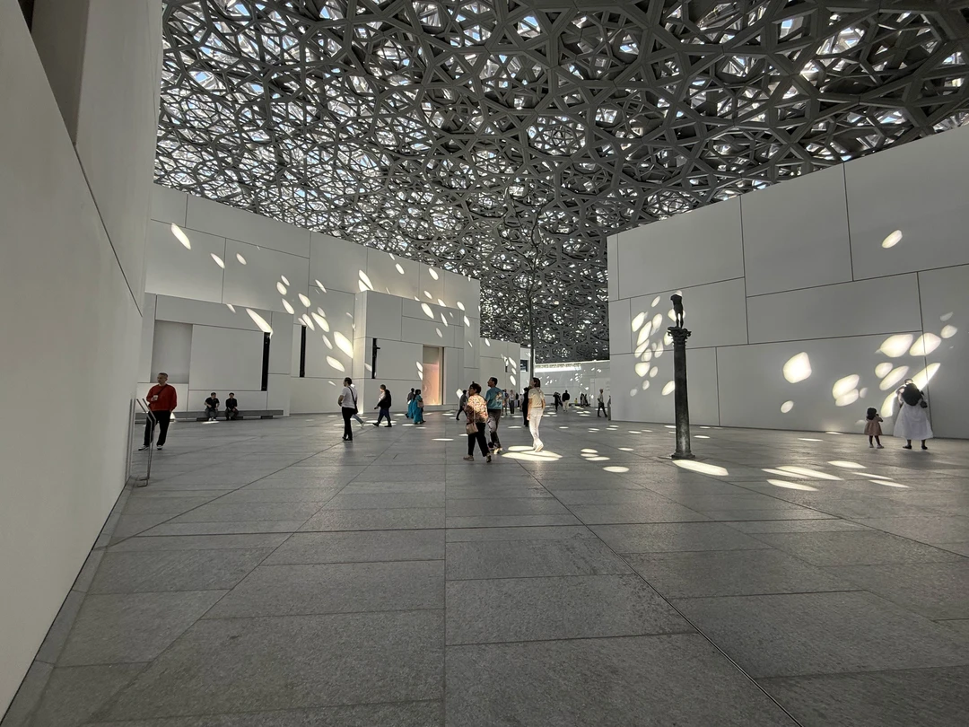 Были на экскурсии с Исламом, всё прошло замечательно!