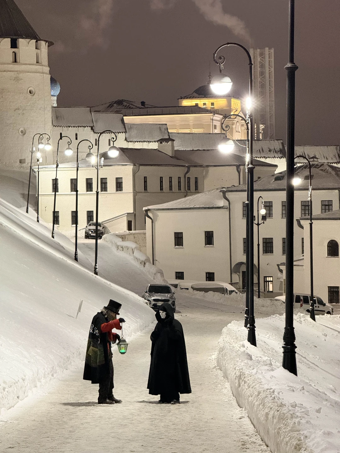 Экскурсия великолепная, сказочная, волшебная и для детей, и для взрослых. С первых минут завораживает, погружает в