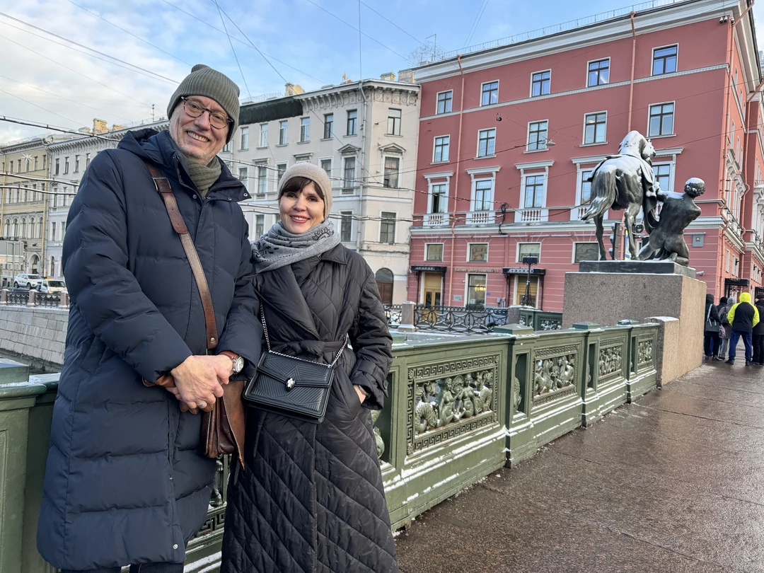 От прогулки с Дмитрием по Невскому проспекту у меня остались самые приятные впечатления. Гид прекрасно разбирается