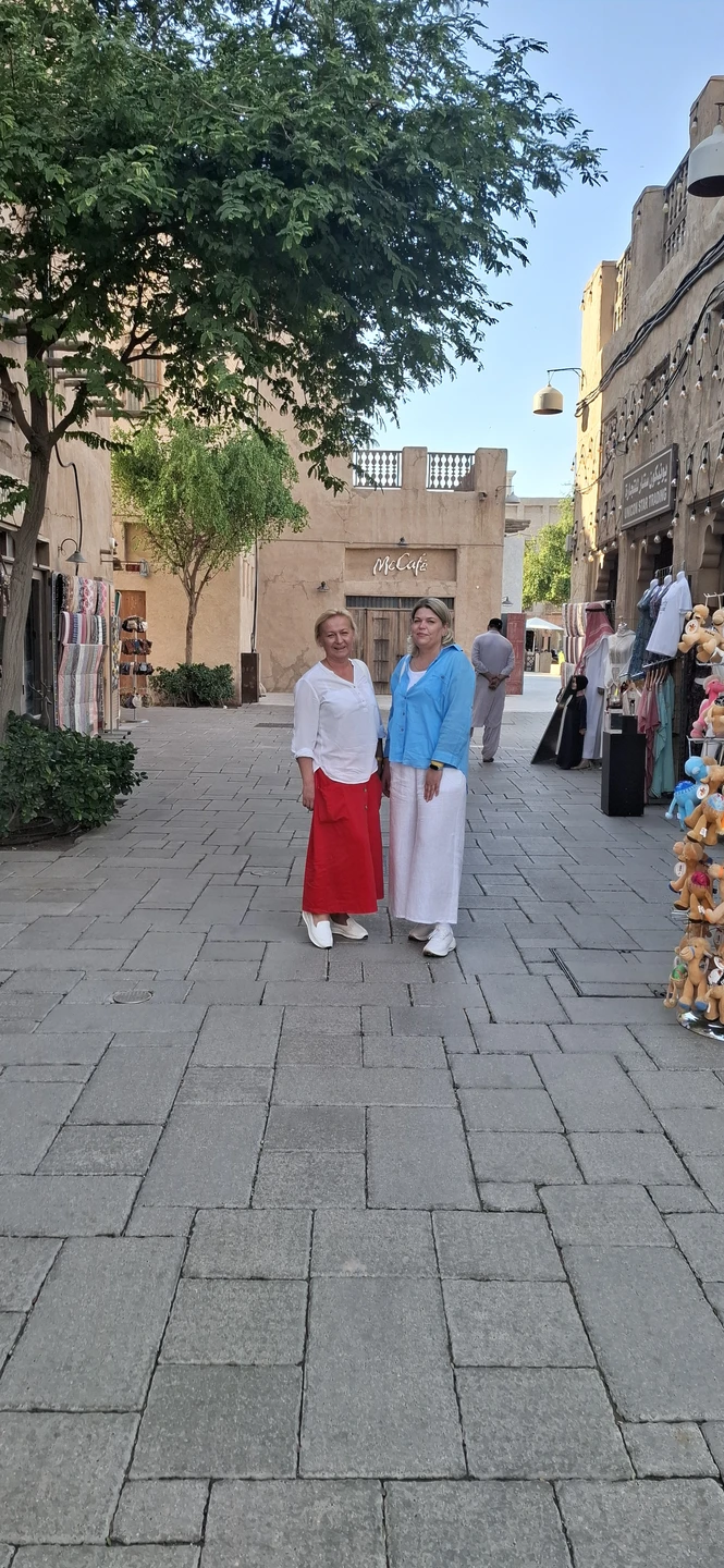 Сегодня 22.12. ездили с Шахзодом из Рас-эль-хаймы в Дубай. Очень боялись,т. к первый раз брали экскурсию не у отельных гидов,а через сайт