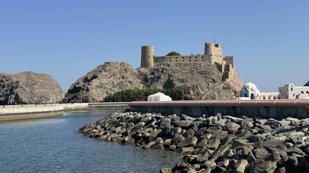 Спасибо огромное экскурсоводу Ольге за живую и познавательную экскурсию по Маскату! Мы с женой в первый