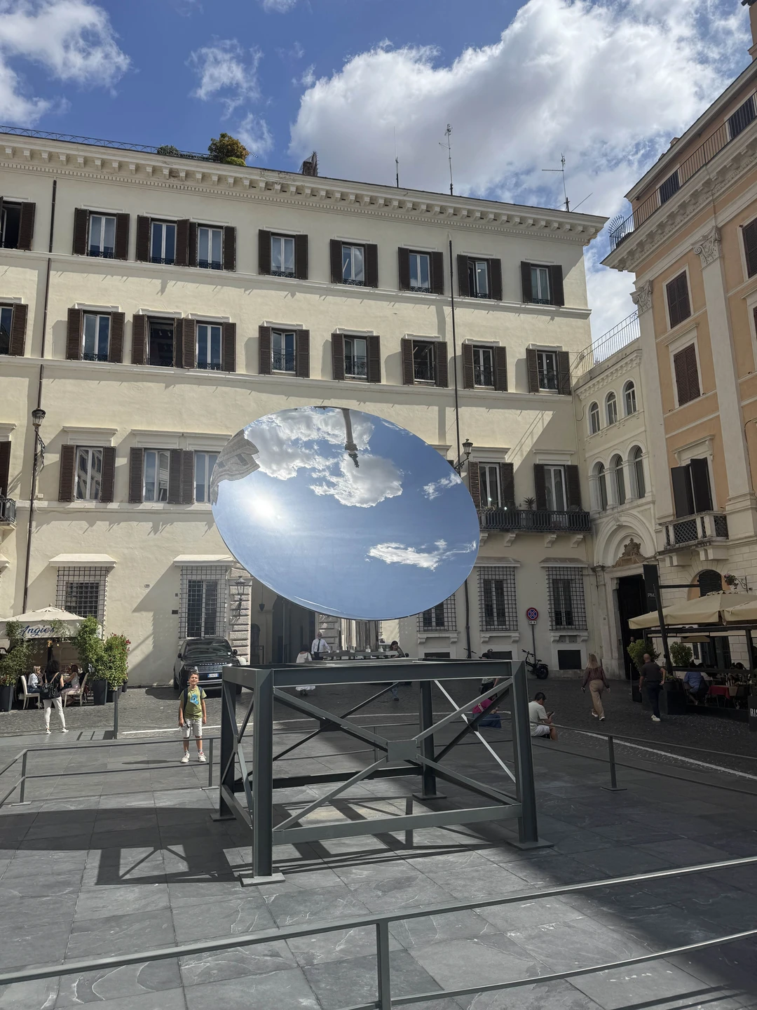 Экскурсия была комфортная и интересная. Хотелось бы больше мест посетить. Были достаточно долгие перерывы в соборах