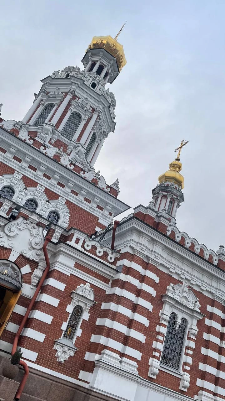 Добрый вечер, дорогие💜Пишу отзыв уже с другого города. 23 ноября мы с подругами, по времени, отправились