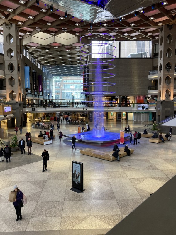 Монреаль: французское начало, английское продолжение, современное настоящее