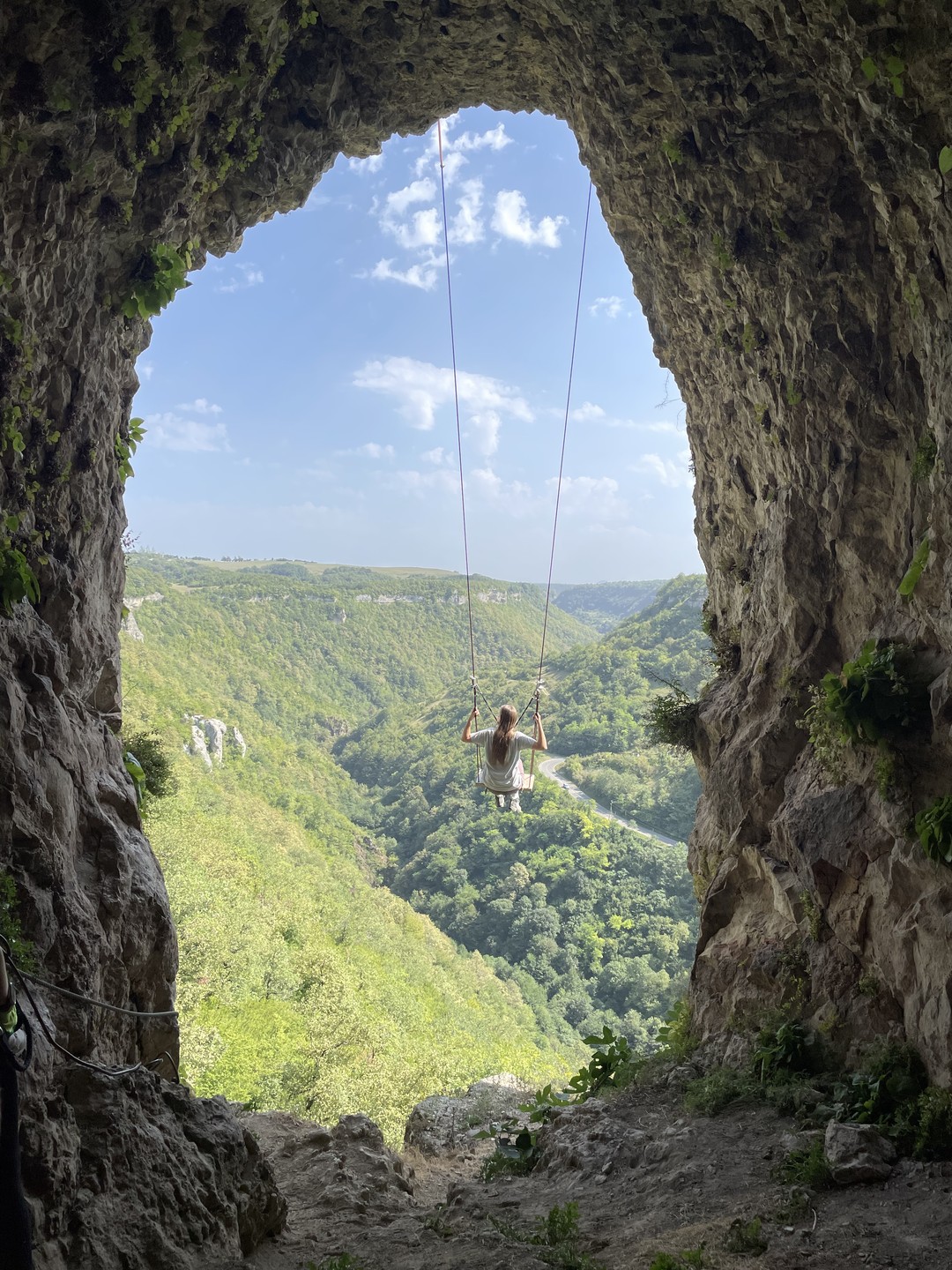 Недавно я вернулась из путешествия в Имеретию и до сих пор под приятным впечатлением! Гид Максим