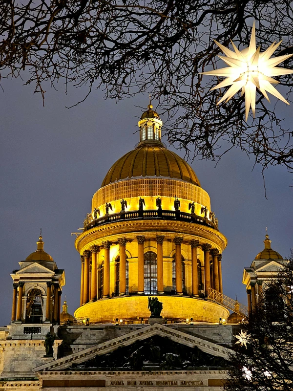 Знакомство с Петербургом: обзорная экскурсия + Эрмитаж (билеты включены)