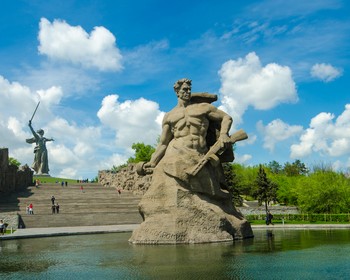 Достопримечательности Волгограда и прогулка на теплоходе