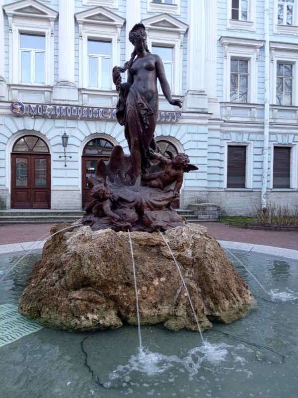 Фото к экскурсии Неформальная Лиговка — от питерского криминала до андеграунда