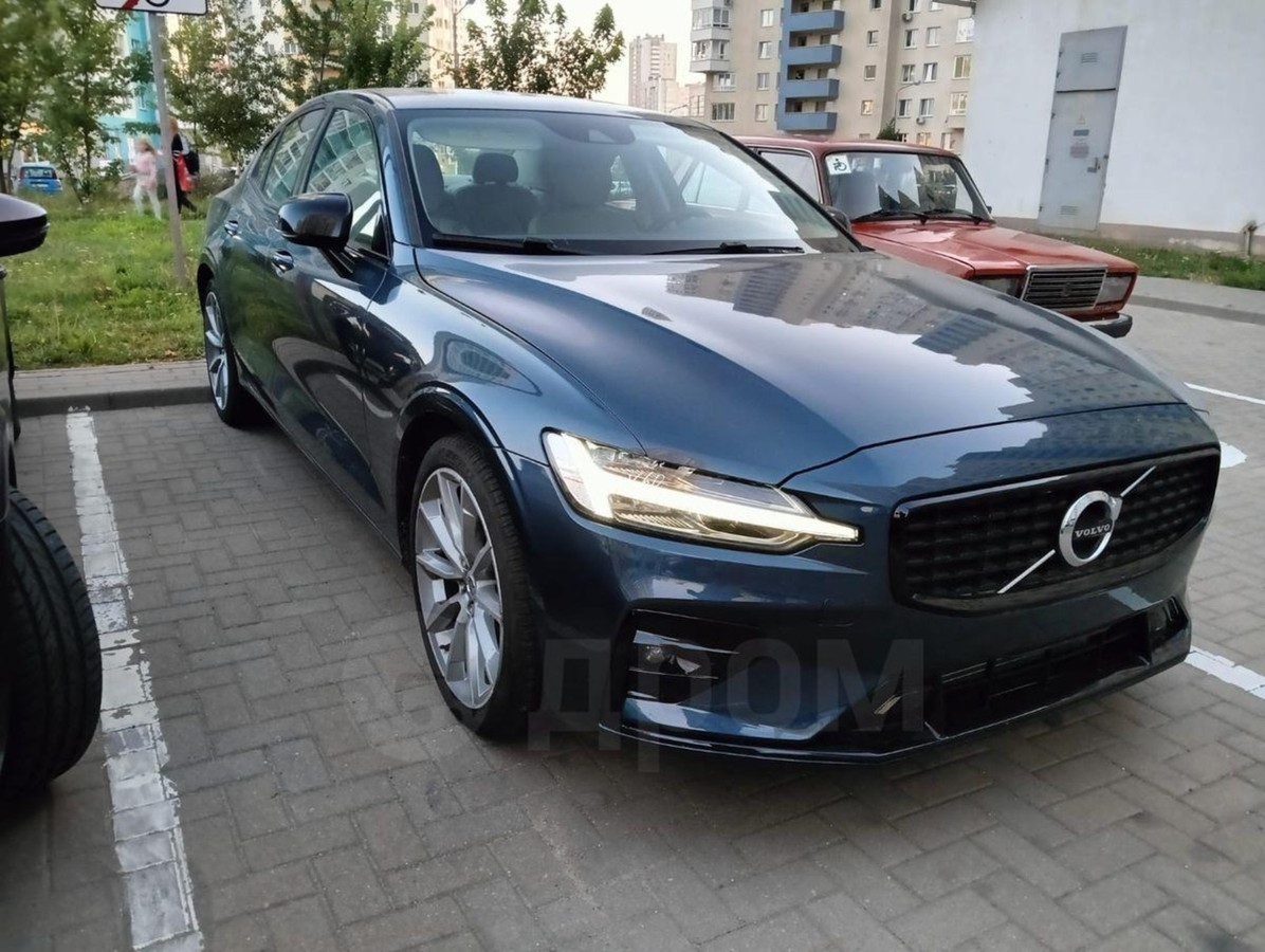 «Знакомьтесь - это Москва!»: обзорная автомобильная экскурсия