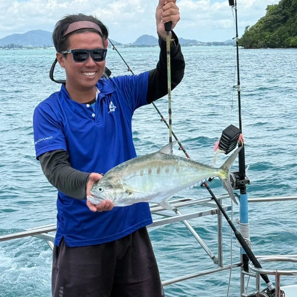 На катамаране по островам Пхукета (тайский буфет включён)