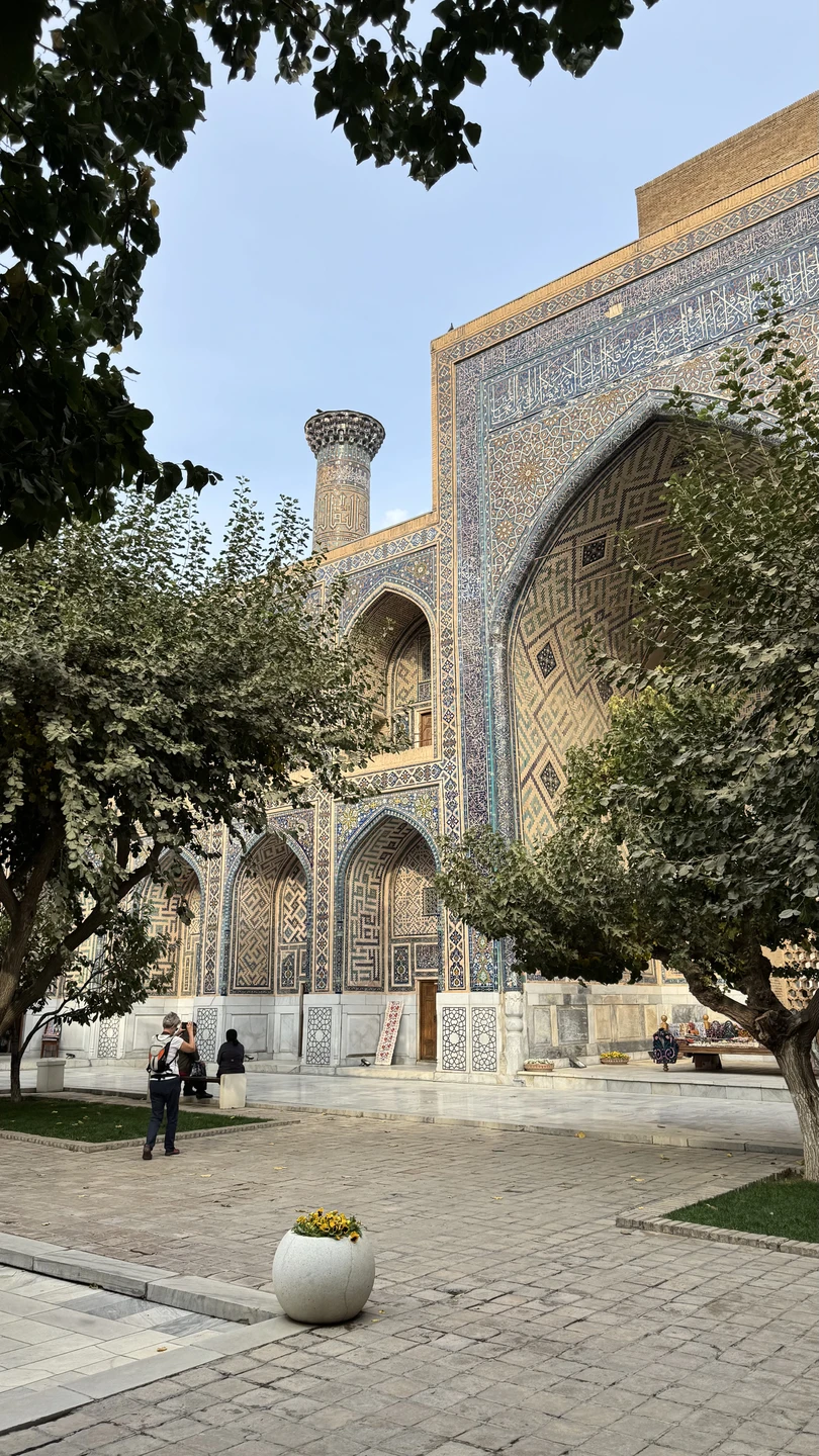 Очень понравилось путешествие 🧳 столько интересных мест самостоятельно за два дня точно не обойти! Гид чувствовал