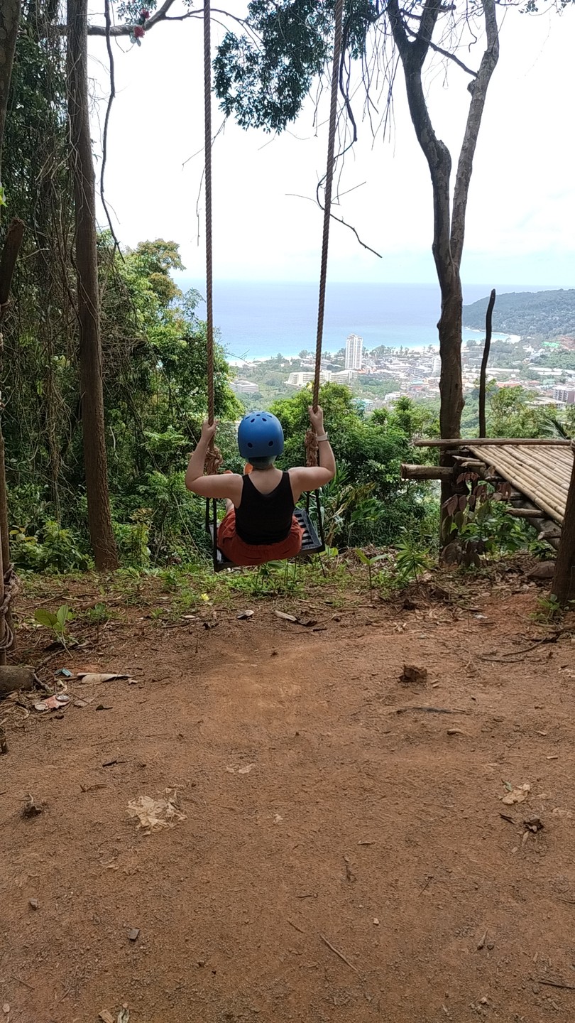 Хотим выразить огромную благодарность гиду Ивану за прекрасную экскурсию по Пхукету! С момента бронирования Иван был
