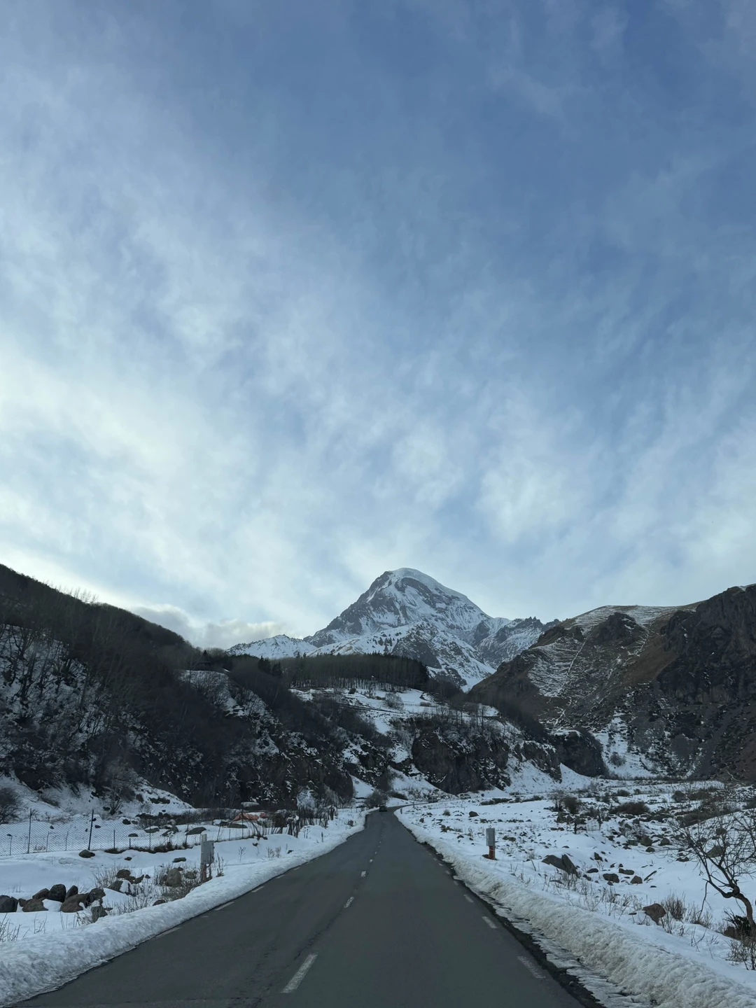 Очень Крутая экскурсия. За один день можно увидеть столько живописных мест, что закачаешься