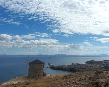 Остров Бозджаада, Троя и музей с артефактами